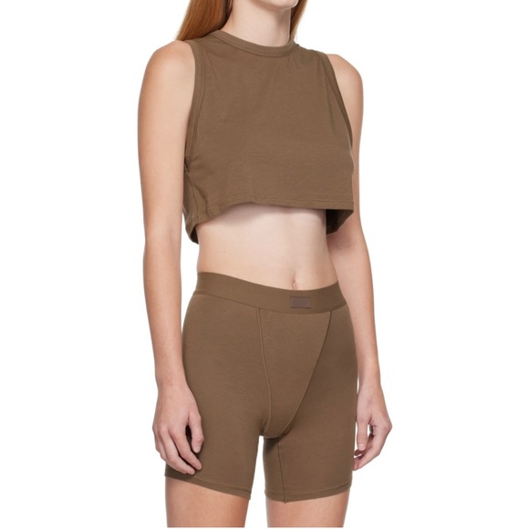 SKIMS BOYFRIEND CROP🤎🤎 - Picture 3 of 5